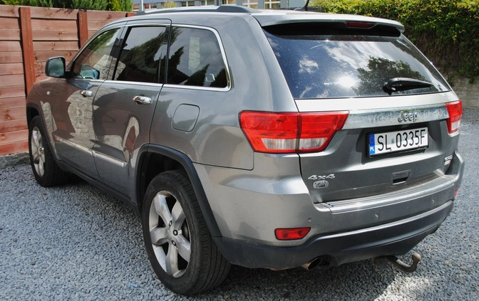 Jeep Grand Cherokee cena 63900 przebieg: 158900, rok produkcji 2012 z Radzymin małe 191